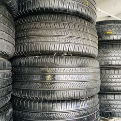 235/45R18 Marca Pirelli Usadas En Excelentes Condiciones De Vida 