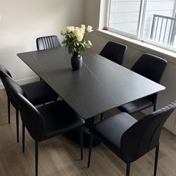 Modern Table & Chairs | READ BELOW