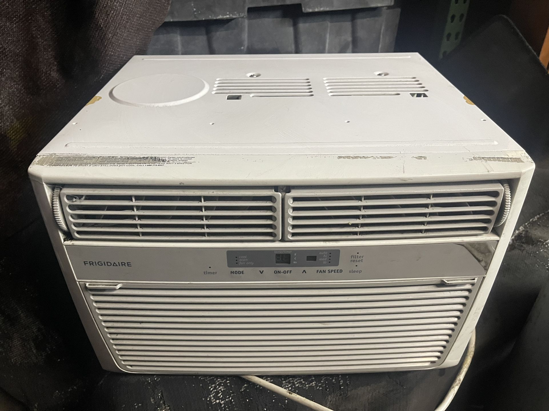 Frigidaire Window AC Unit 6000BTU Air Conditioner