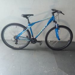 BICYCLE GT 21 SPEED SIZE 29 BRAND NEW 