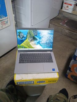 Dell Latitude 5320 13" 11th Gen i5 8gb 256gb SSD