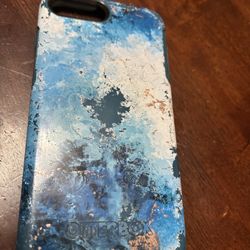 IPhone 8 Plus Otterbox  Blue Wave Design With 6 Foot Cord