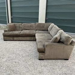 Brown Sectional Sofa 🛋️ Delivery available 🚚