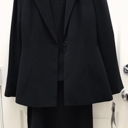 Kasper New 3pc Set, Jacket/vest/skirt, Petite Size 4