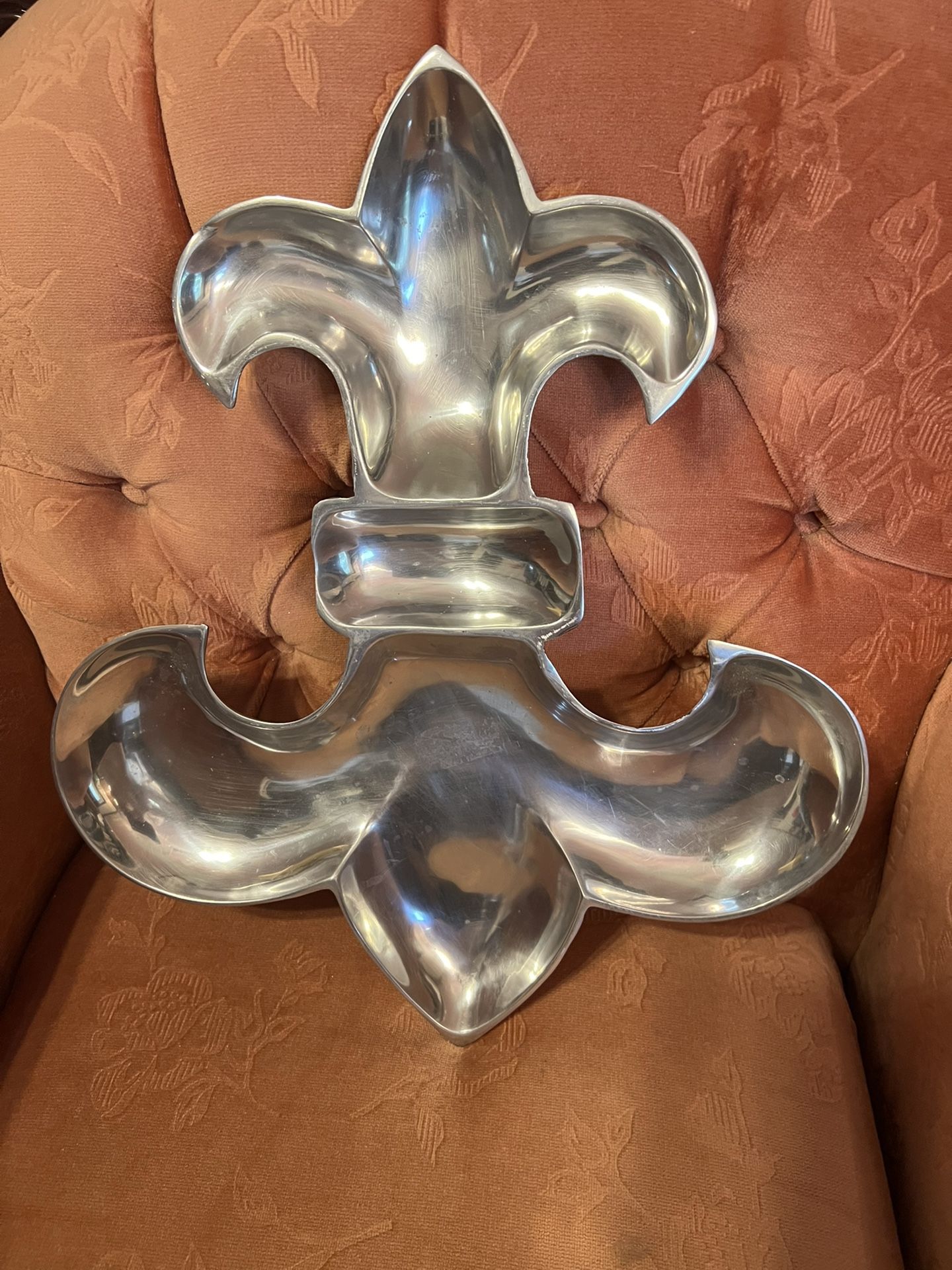 Aluminum Fleur De Lis Platter