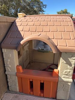 Kids Plastic Outdoor Playhouse