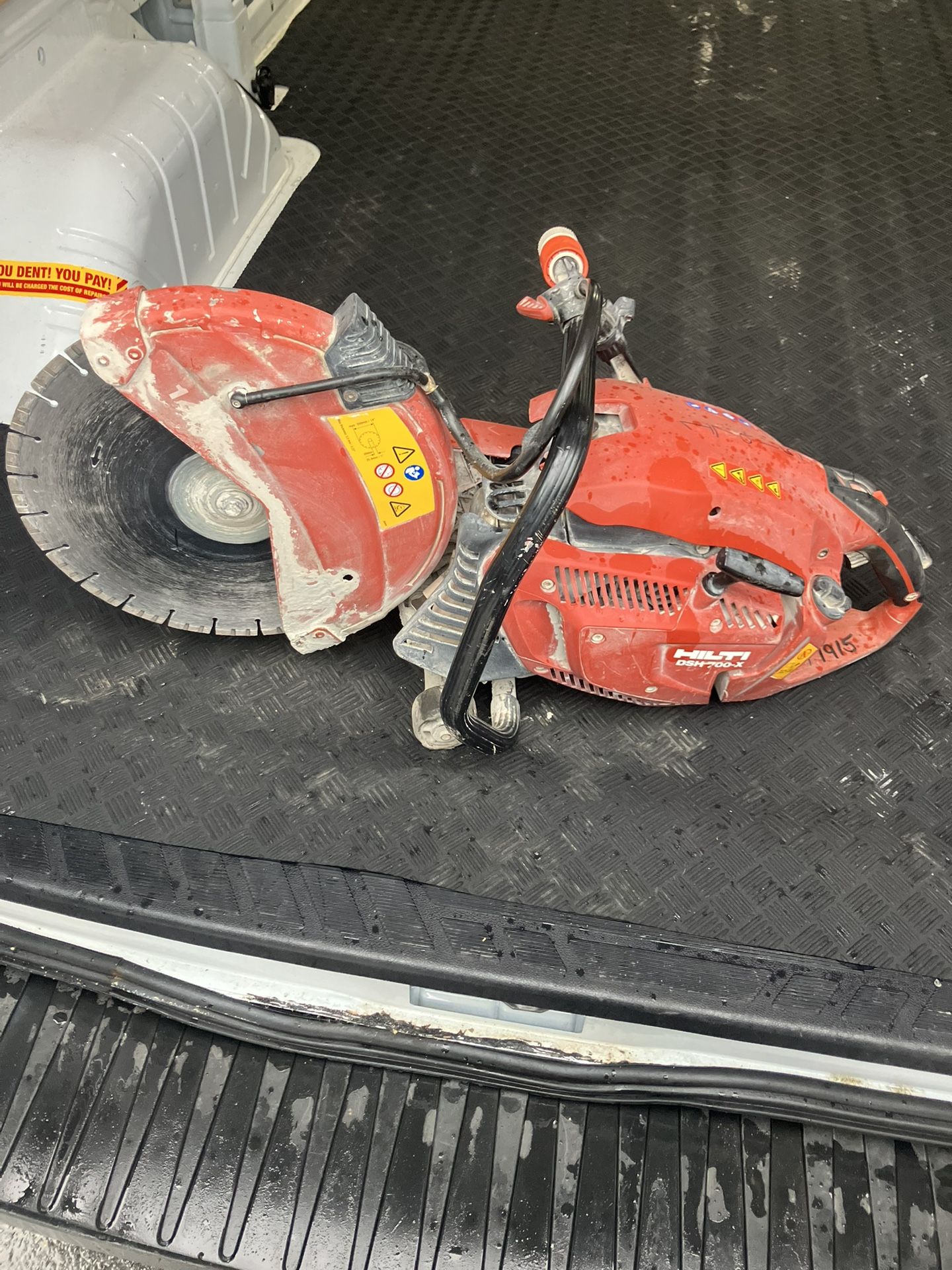 Hilti DSH 700X Concrete Saw