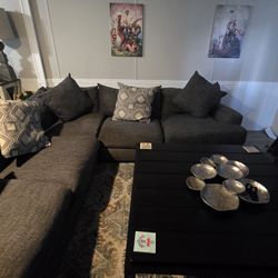 Couch - Extra Large Sectional 