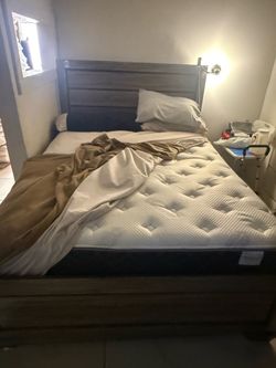Queen bed