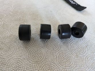 Boosted Board stock bushings and screws