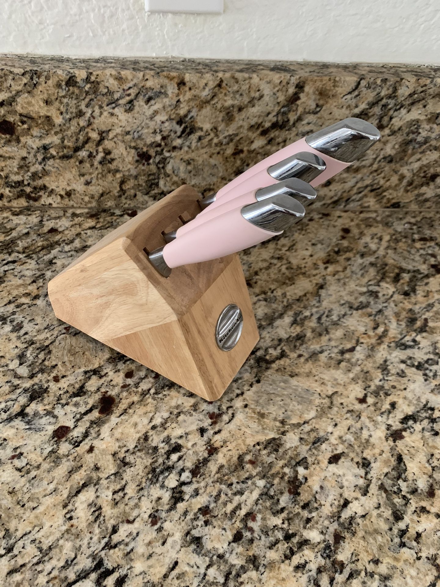 Pink kitchen aid knives Set