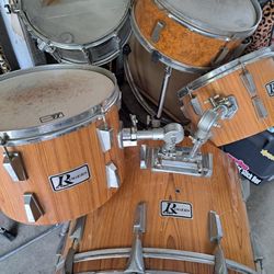 8PC+ DRUM 🥁 SET WITH MANY EXTRAS 