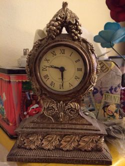 Vintage decor clock