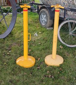 ULine semi trailer jack stands