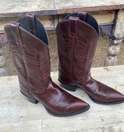 Women’s Western Cowboy Boots $160    Size 9                         Originally $300