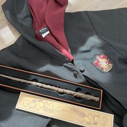 Gryffindor Harry Potter XS Robe Authentic from Universal Studio + WAND