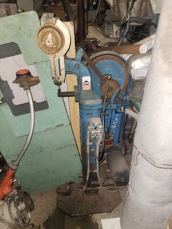 Stimson Eyelet Machine