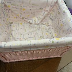Wicker Baby Basket Pink