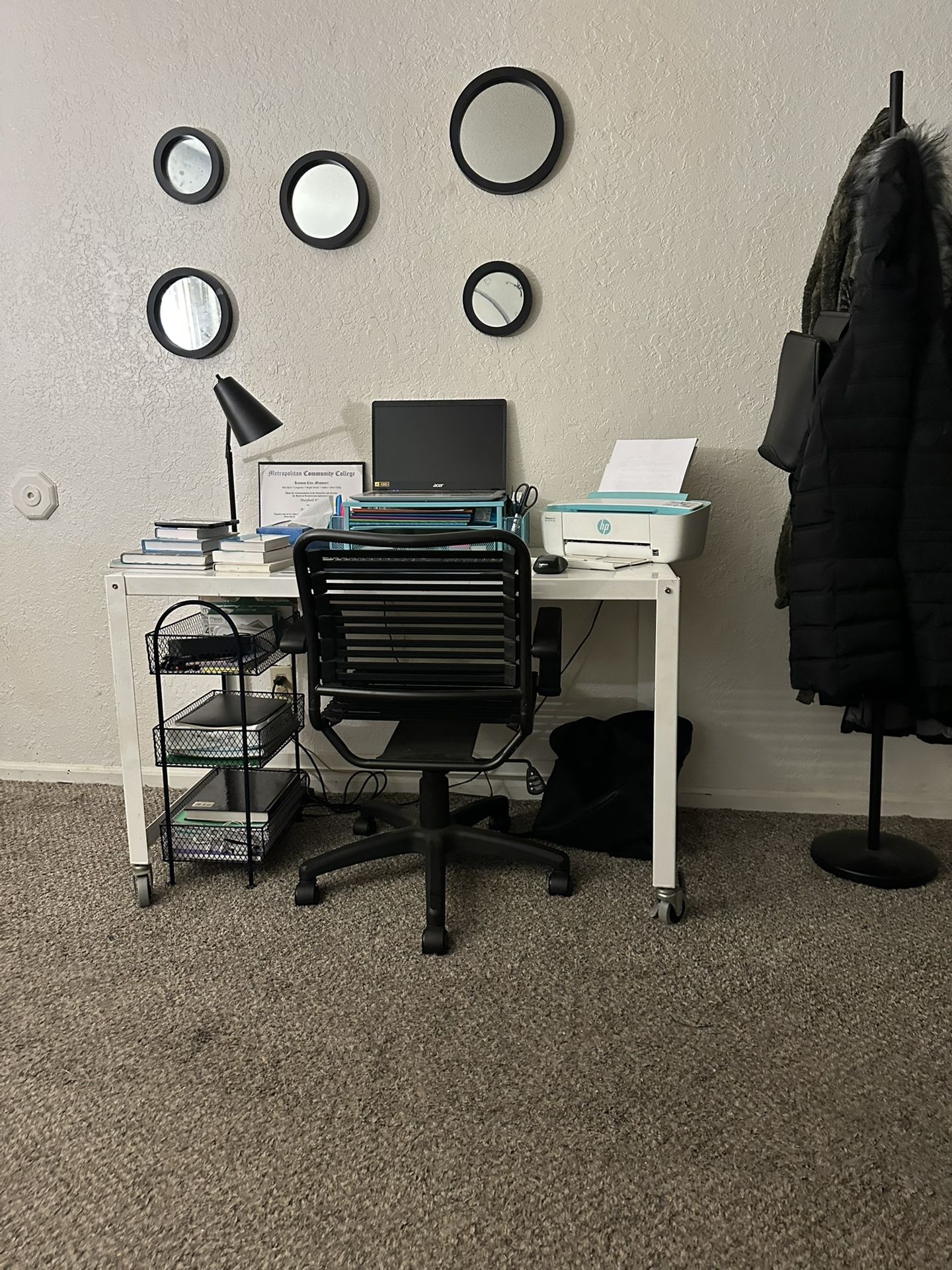 Rolling white desk