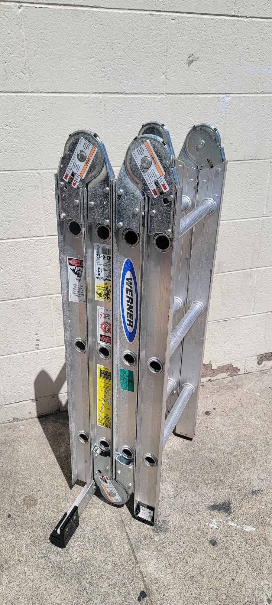 WERNER M2 6-12 LADDER