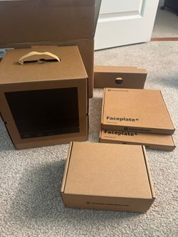 Valve Steam Machine 2TB With Controller + 2 Face Plates