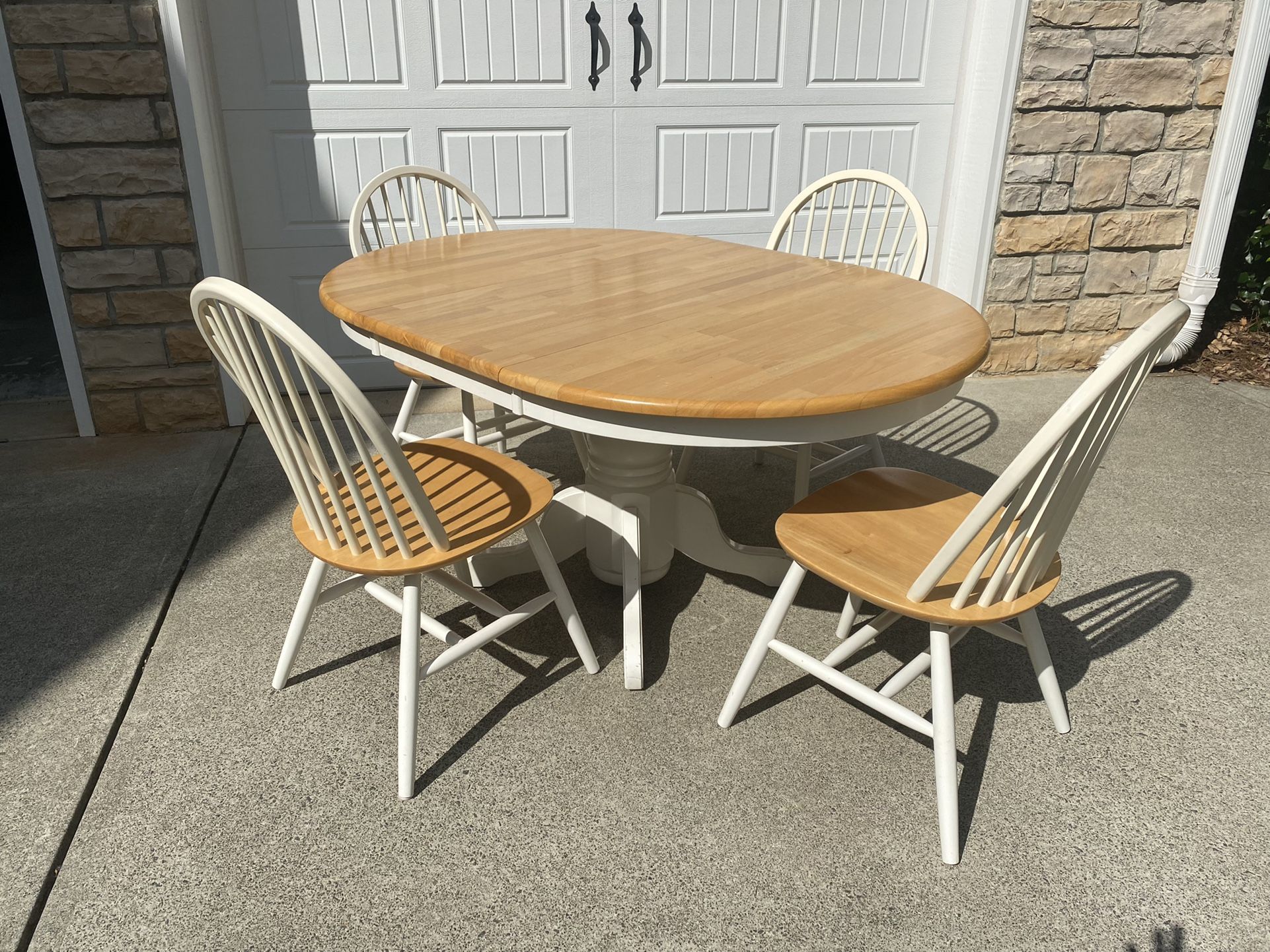 Kitchen Table and Chairs