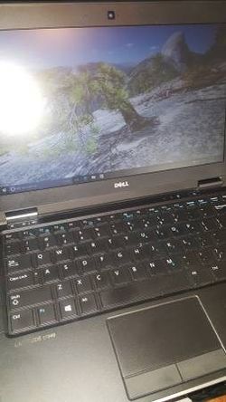 Latitude E7240 12.5" LED Ultrabook - Intel Core i7 i7-4600U 2.10 GHz - - (8gigs,256ssd,webcam,hdmi