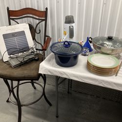 Everything In The Pics For $20, Barstool, Kitchen Stuff 