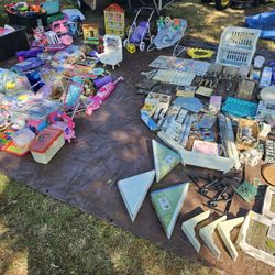 Huge Yard Sale 6/29 In Backyard