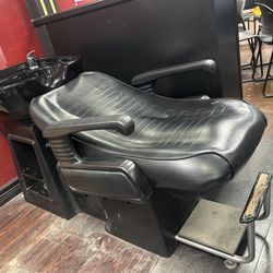 Shampoo Bowl And Chair 