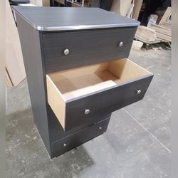 Five drawers dresser  / 5 drawers dresser