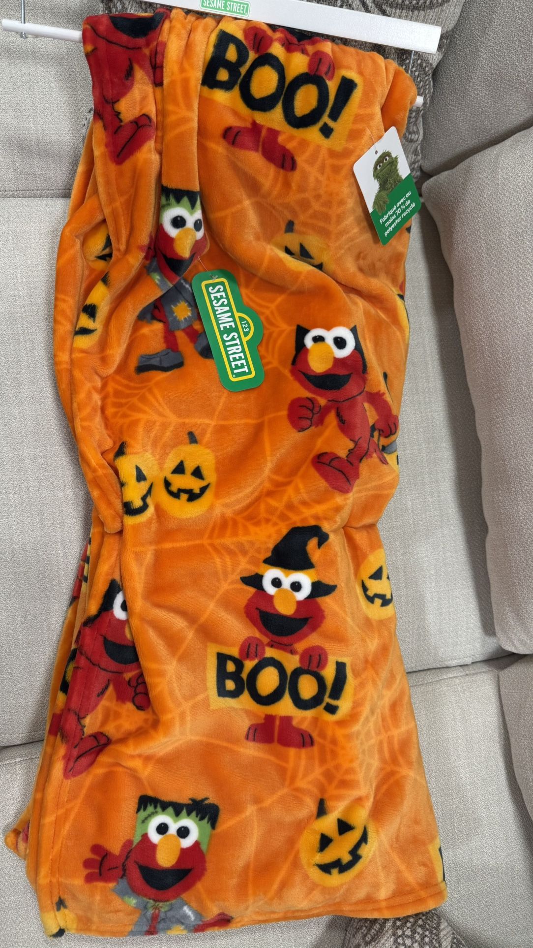 Sesame Street Halloween Throw