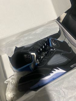 university blue jordan 5