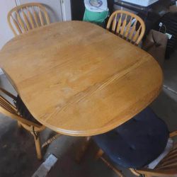 Oak Kitchen Table with 6 Chairs 