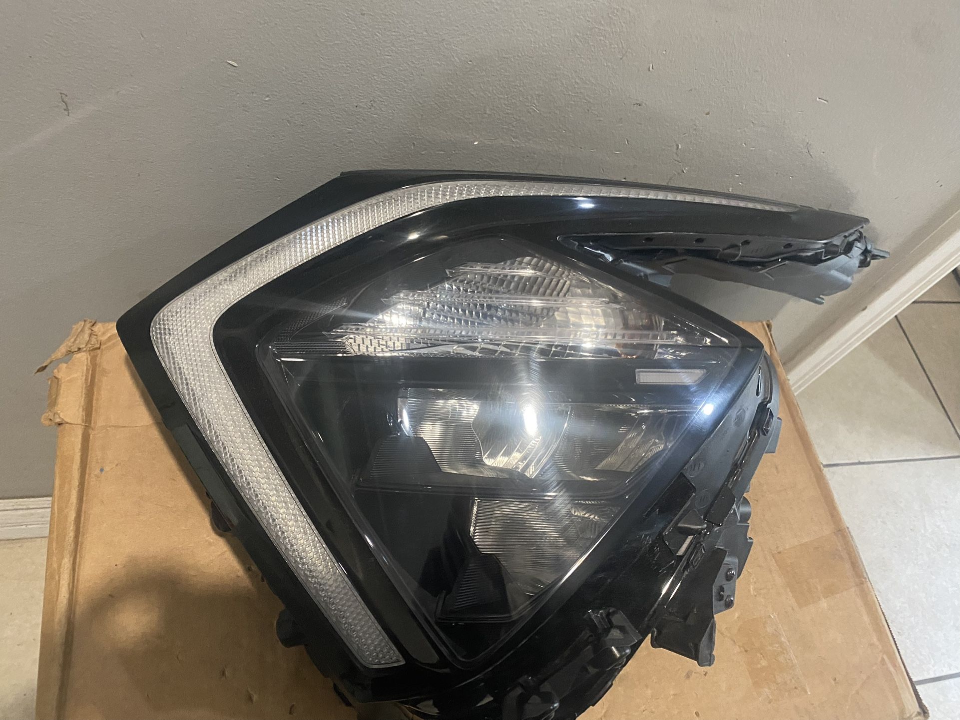 2023-2025 Kia Sportage Led Reflector Right Headlight