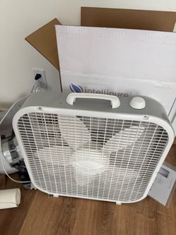 Lasko white box fan