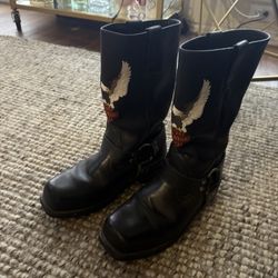 Unisex  Boots Size 8