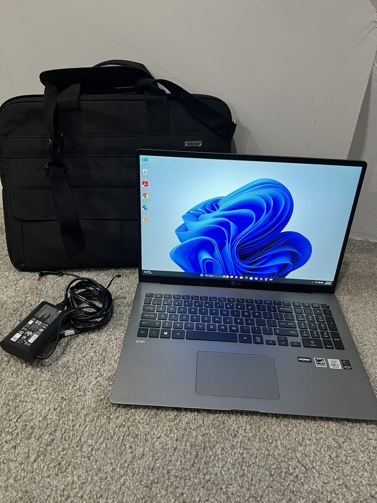 LIGHTEST 17" Laptop - LG Gram - i7-1065G7 -1.3Ghz (QUAD CORE) ~1.5Ghz - 40GB DDR4 RAM - 2TB Intel NVMe PCie SSD - Intel Iris Plus Graphics - Windows 1