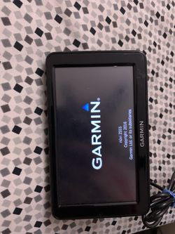 Garmin nuvii 2555 , Mode 2016 With Mount And All Charging Cable