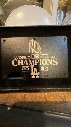 Dodgers Metallic credit card holder with clip