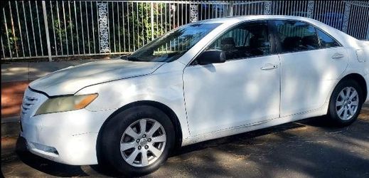 Toyota Camry XLE 2009