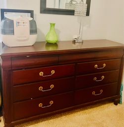 9-Drawer Dresser