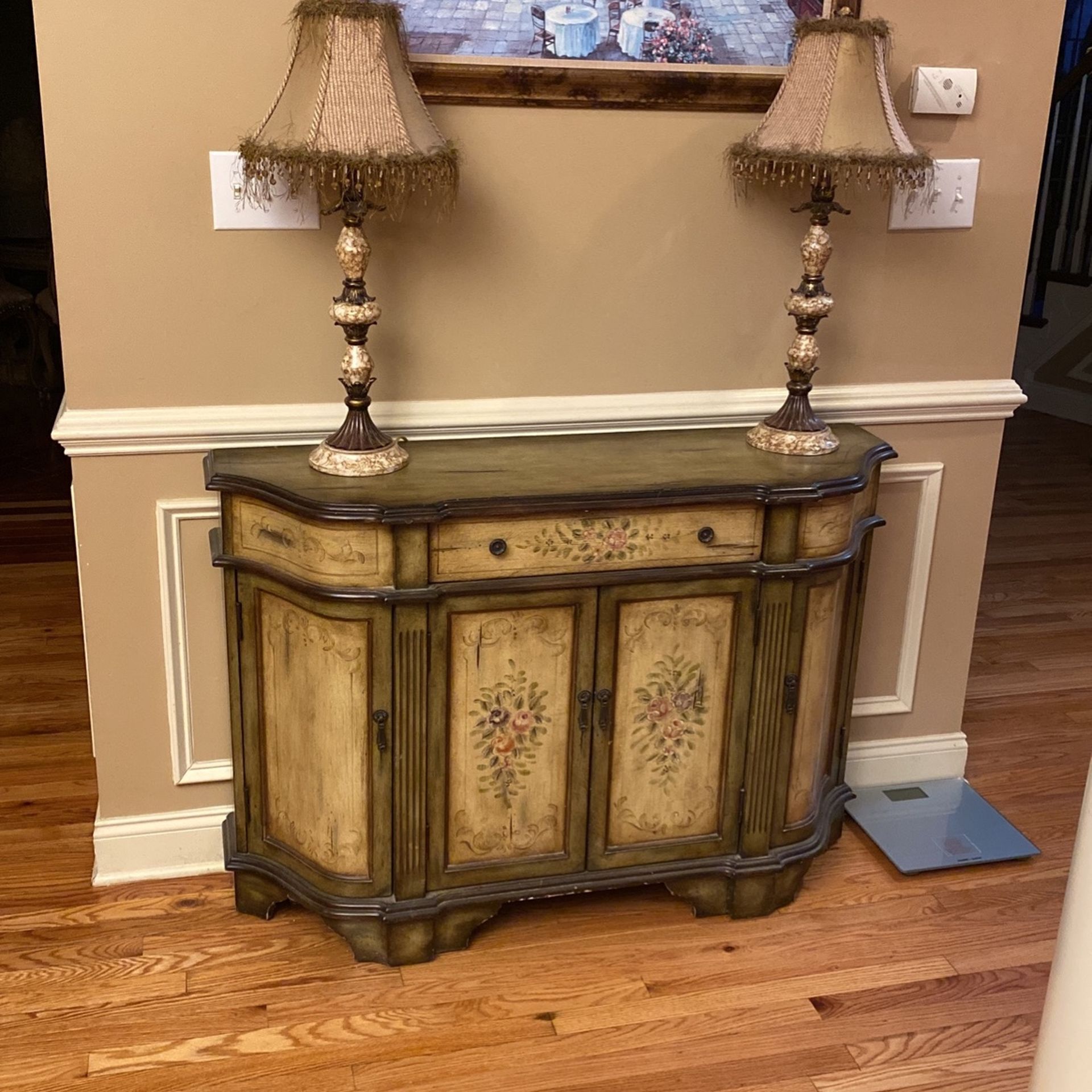 Hand Painted Console Table With Two Nice Lamps Expensive When Purchased