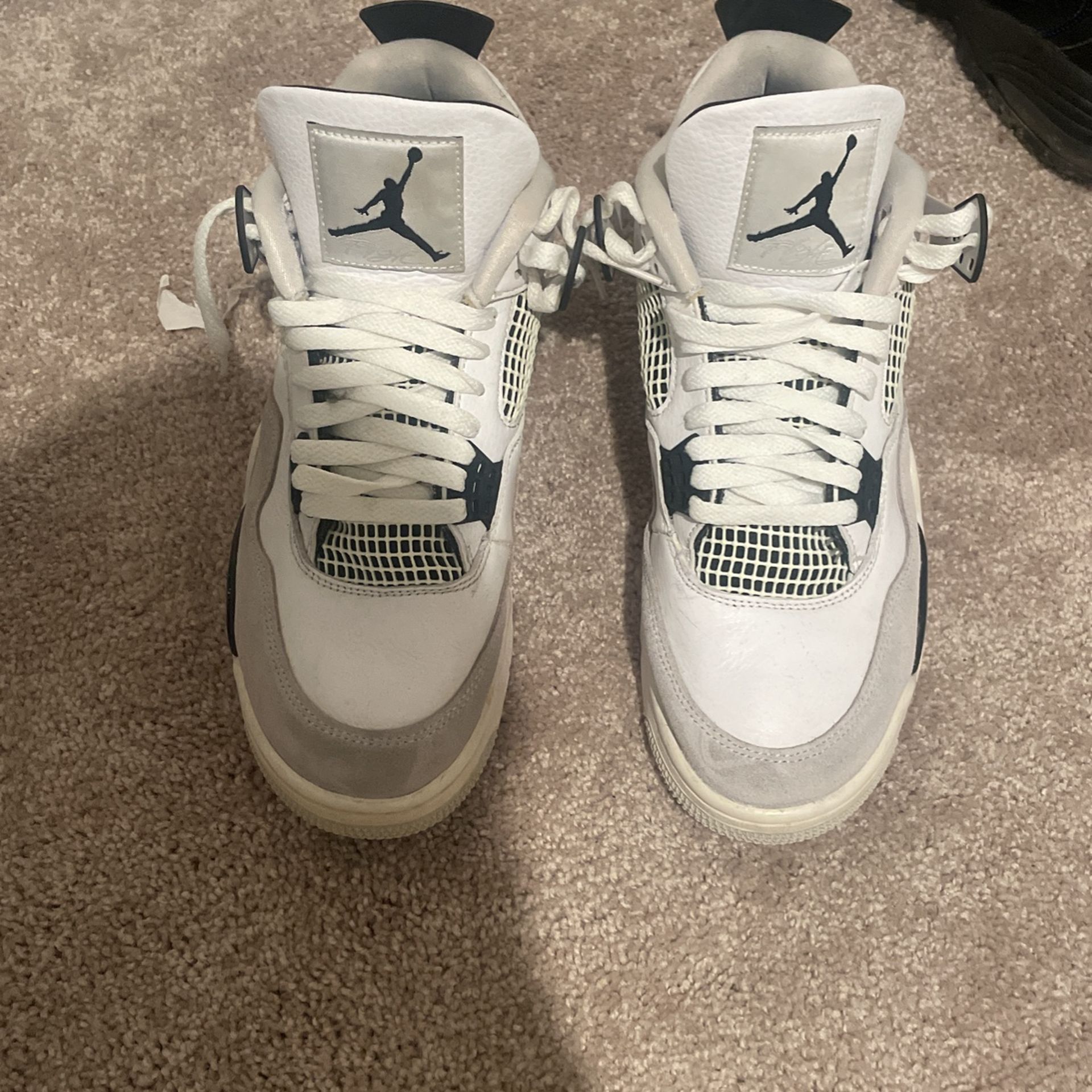 Jordan 4 Military