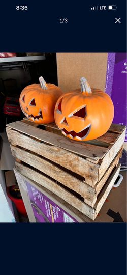 2 Plastic Pumpkins and Wooden Crate