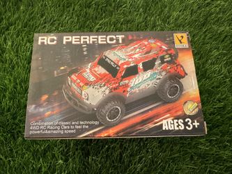 4 WD RC Racing Car