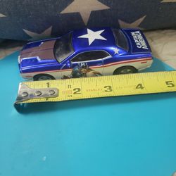 Maisto 1:43 Scale Dodge Challenger Concept 
