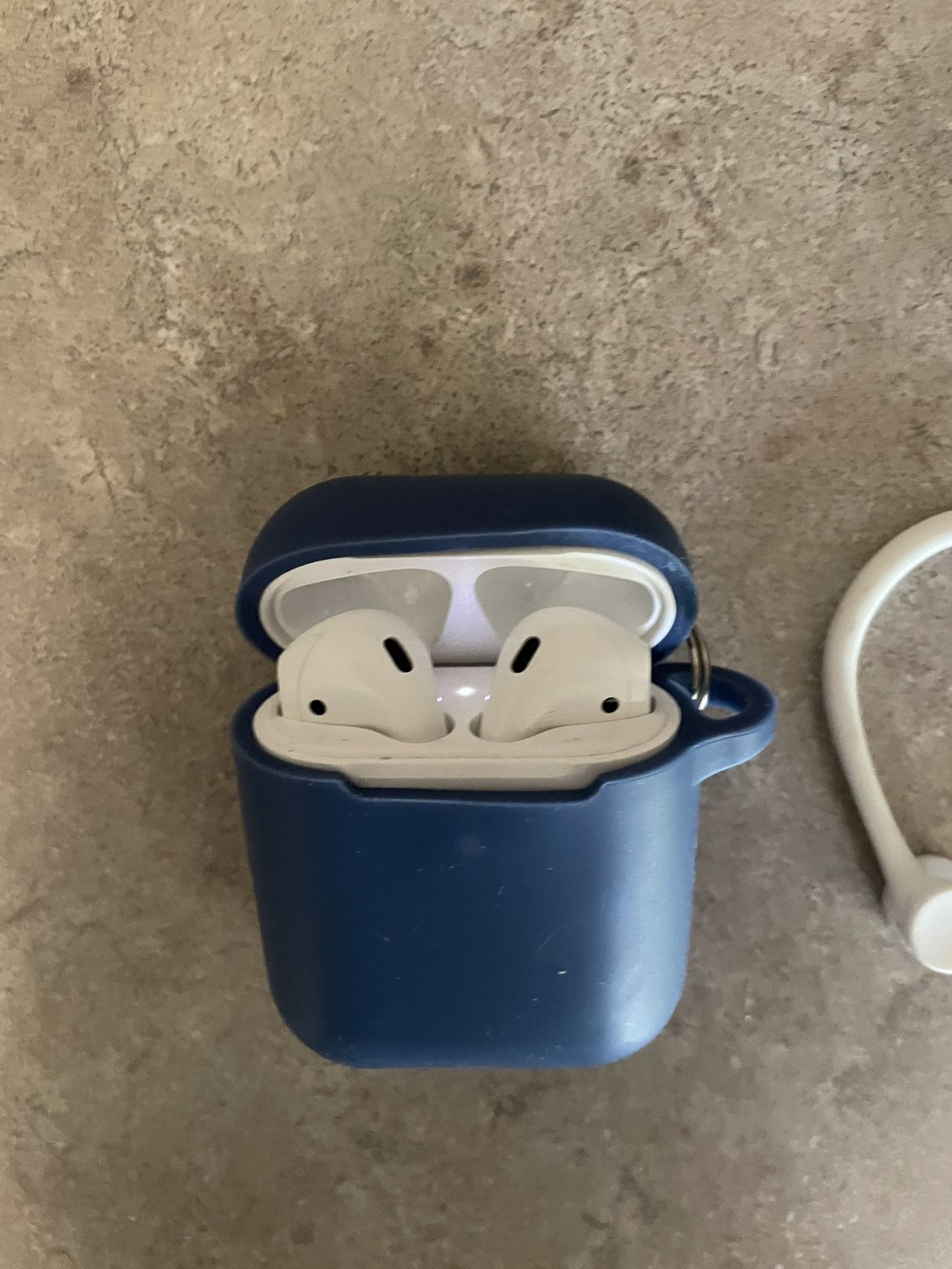 AirPods 2nd Generation w/ Case