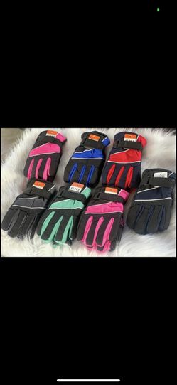 Gloves for snow sizes 3y + kids , women , men $5 each pair