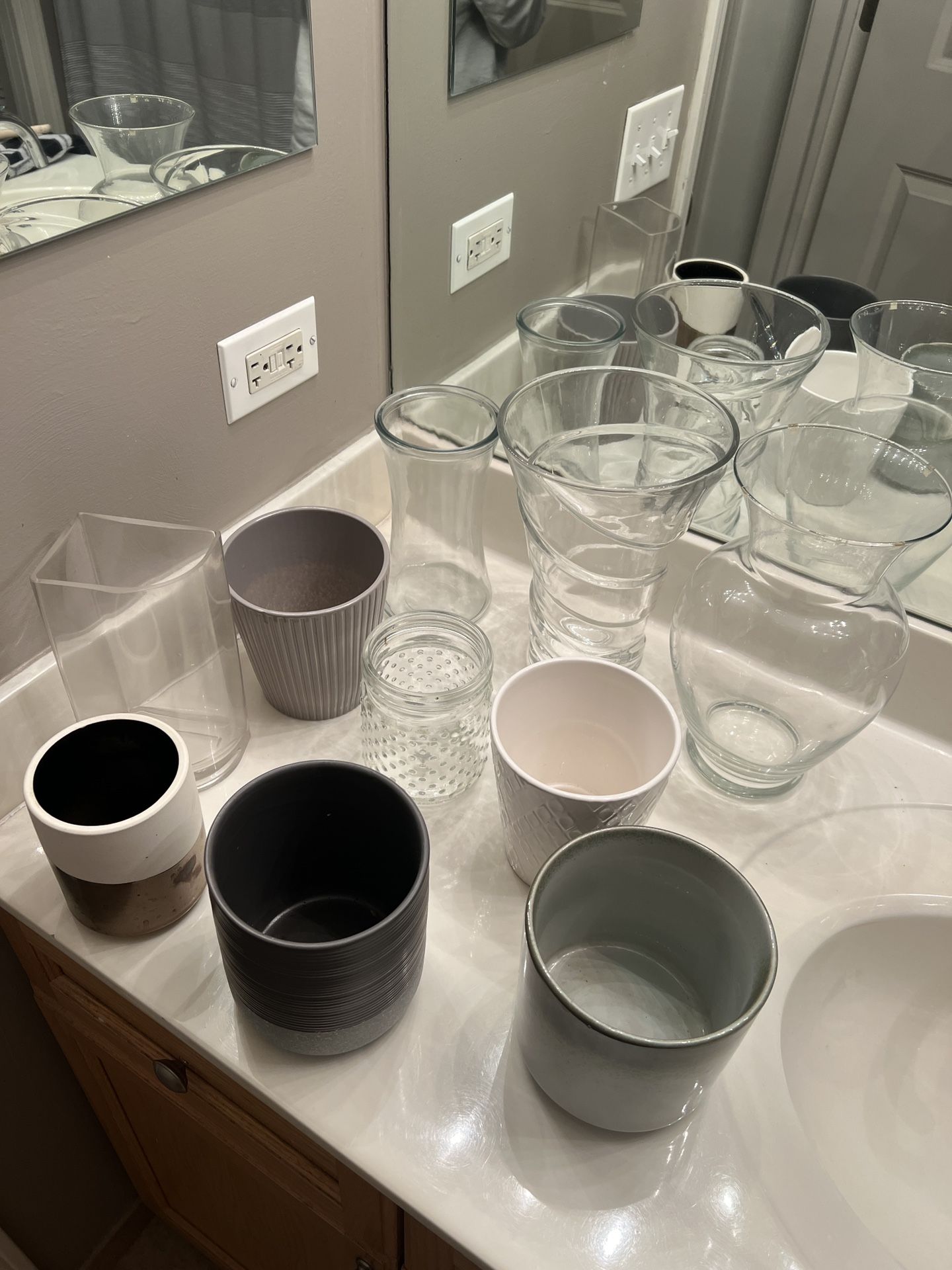 Lot Of 10 Assorted Glass Vases 